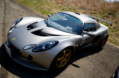 �t���[���s